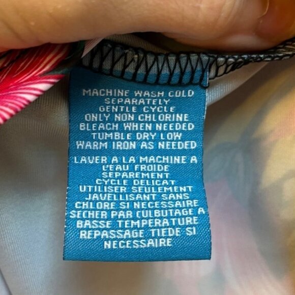 NWT Hawaiian Floral Print T-Shirt Dress Swim Cover Beach Dress UPF 50+ - Picture 6 of 6